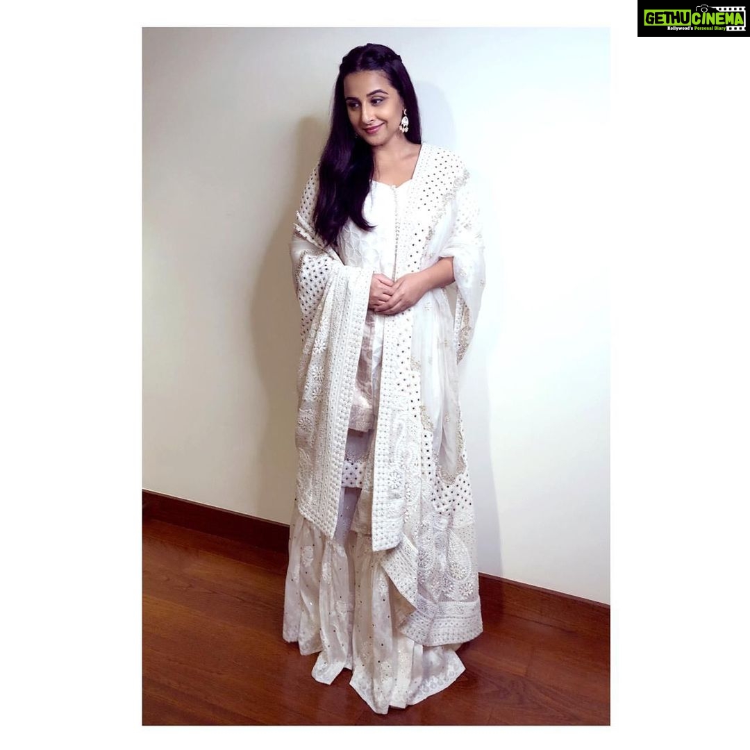Vidya Balan Instagram - Outfit: @priyachhabriadesigns Makeup - @harshjariwala158 Hair - @bhosleshalaka Styled by - @who_wore_what_when