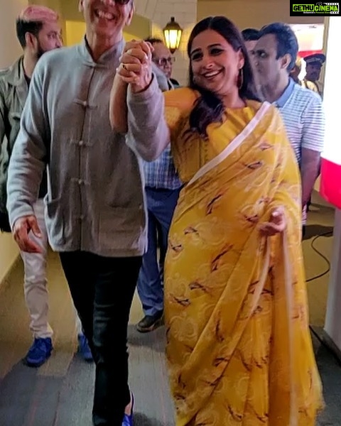 Vidya Balan Instagram - When youβre happy and you know it,skip along ππ»ππ».... So happy and grateful that our film #MissionMangal is being loved ...Thank you πβ₯οΈ!!