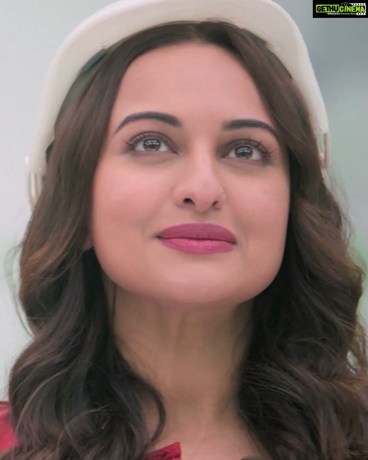 Vidya Balan Instagram - Jazbe ke aagey, kuch bhi namumkin nahi hai! Pesh hai #MissionMangal ka naya ganaa #Shaabaashiyaan! Check out now @AkshayKumar @taapsee @SonakshiSinha @TheSharmanJoshi @menennithya @IamKirtiKulhari @Jaganshakti @foxstarhindi #HopeProductions