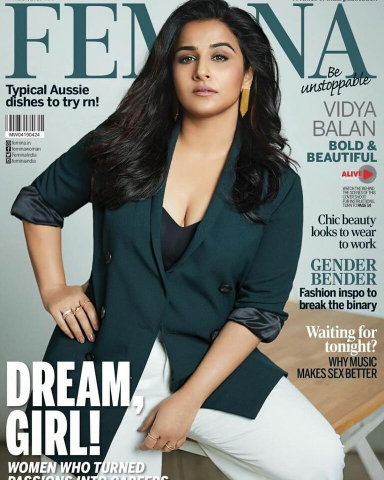 Vidya Balan Instagram - Thankoo @feminaindia for having me as your April #Covergirl 😍.... Thankoo @rohanshrestha for seeing me in good light through your ‘lens’ 📷... and for the lilting #jazz 🎺.... Thankoo @subbu28 for the giving me my new hair length 👩🏻🌟 and Thankoo my team ... @sanchitatrivedi @communiquefilmpr @sandhu_aditi @bling_entertainment
