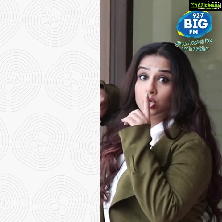 Vidya Balan Instagram - 'What women really want from men?' Is raaz ko kholne aa rahi hoon mein, @92.7bigfm's newest show #DhunBadalKeTohDekho in the next 6 days! Tune in from 25th March, every Mon-Fri 7pm-9pm. #MuthootBlue @MuthootIndia #VWash #KhudSeKhudKaRishta
