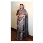 Vidya Balan Instagram – Ystdy for the #Amazon panel discussion …
Saree – @anavila_m  Hair – @bhosleshalaka 
Make Up – @shre20 
Styled by – @who_wore_what_when