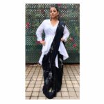 Vidya Balan Instagram – For the @92.7bigfm #DhunBadalkeTohDekho
presscon in 
Saree – @yavi
Hair @bhosleshalaka 
Make Up @shre20 
Styled by @who_wore_what_when