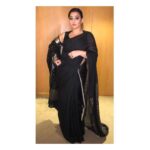Vidya Balan Instagram – For Anavila Mishra’s show at #LFW ,
Saree @anavila_m 
Dupatta @rickroyco
Hair and Make by – @subbu28 
Styled by @who_wore_what_when