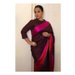 Vidya Balan Instagram – Last look for the day … Saree @raw_mango
Hair @bhosleshalaka 
Make Up @shre20 
Styled by @who_wore_what_when