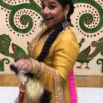 Vidya Balan Instagram – In Tamil ,Piranda ,means mad😁…so here’s some Parandee-piranda 🤪.