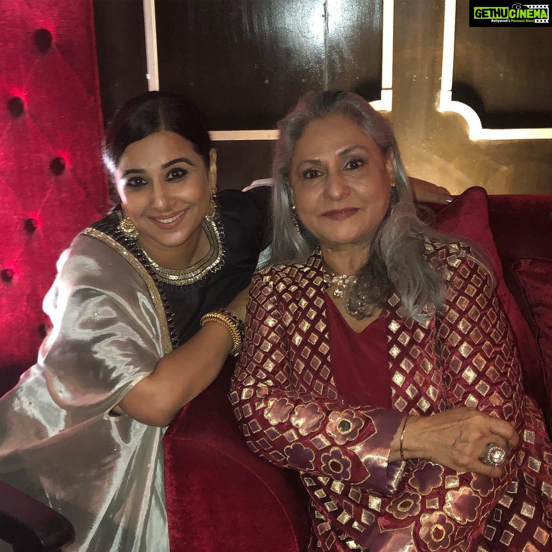 Vidya Balan Instagram - With one of my all time favourite actors #JayaBachchan 🥰. #Guddi #Mahanagar #KoraKaagaz #Koshish #Sholay #Abhimaan #ChupkeChupke 🤩.