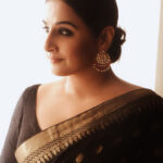 Vidya Balan Instagram - For Disney’s Aladdin premiere tonight. Saree @pranay_baidya Earrings and ring @minerali_store Hair @bhosleshalaka Makeup @shre20 Styled by @who_wore_what_when.