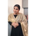 Vidya Balan Instagram - ‪#HappyWomensDay to US all... ♥️‬💪🏽