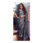 Vidya Balan Instagram – Here’s another look from #TumhariSulu promotions yesterday! 😀

Saree : @punitbalanaofficial 
Earrings : @motifsbysurabhididwania 
Ring & Bangle : @sangeetaboochra 
Hair : @bhosleshalaka 
Makeup : @shre20 
Styled by : @who_wore_what_when