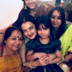Vidya Balan Instagram – Happy Happy Birthday to the ‘one & only’…eternal  beauty 🎂💐💫❤️😇!!