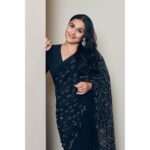 Vidya Balan Instagram - Saree & sharma-Na! Saree - @abrahamandthakore Makeup - @harshjariwala158 Hair - @bhosleshalaka Styling - @who_wore_what_when Photography- @anurag_kabburphotography