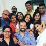 Vidya Balan Instagram - another film... another journey.... set to begin.... with the fun team of #TumhariSulu🎙....❤😍😘💃🏻