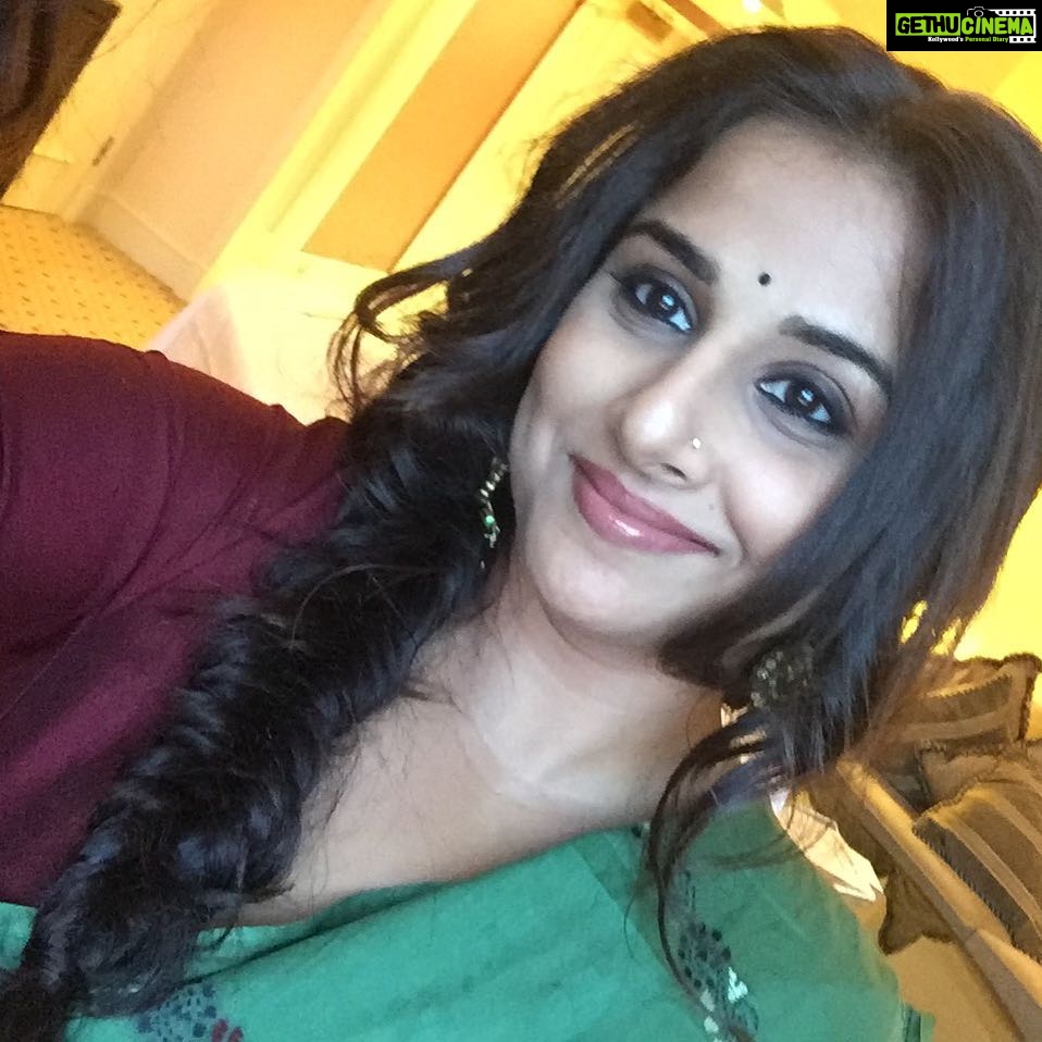 Vidya Balan Instagram - Im tilted...in my own favour 😜....always !! Enjoy the weekend folks 🙂.