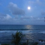 Vidya Balan Instagram - And its a full moon 🌝!!