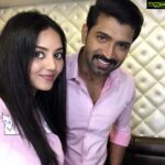 Vidya Pradeep Instagram - Happy Birthday @arunvijayno1 🎂🤗 This selfie was taken on the last day shoot of our film “Thadam”☺️ #hbdarunvijay