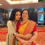 Vidya Pradeep Instagram – Happy birthday to my super mom who gave me life, then taught me how to live it. All that i am or hope to be, everything i owe to you. Thank you Amma for everything you have done for me. Love you🤍🤍🤍