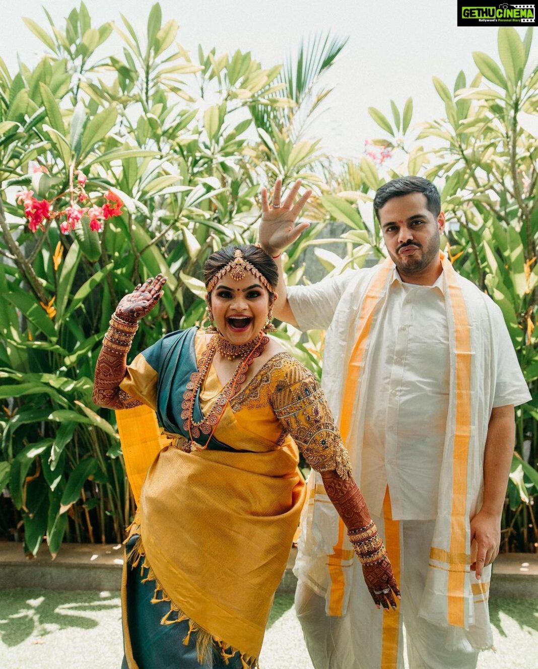 Vidyulekha Raman Instagram - Maami & Maama mode on 💙💛 #SaViWedding Make up - @deepika.nathan Hairstyle - @crown__artistry 9 yards Madisaru - @hamsa_handloom Blouse - @archana.karthick Saree drape - @thesareedrapistchennai Jewellery - @new_ideas_fashions Mehendi - @aravinth_mehendi_makeup Nails - @nails_by__g3 Photography - @weddings.aaronobed