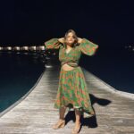 Vidyulekha Raman Instagram - Ocean hair, don’t care Salt on my skin, happy within 🌊 📸 - @lowcarb.india #maldives #honeymoon Maldives