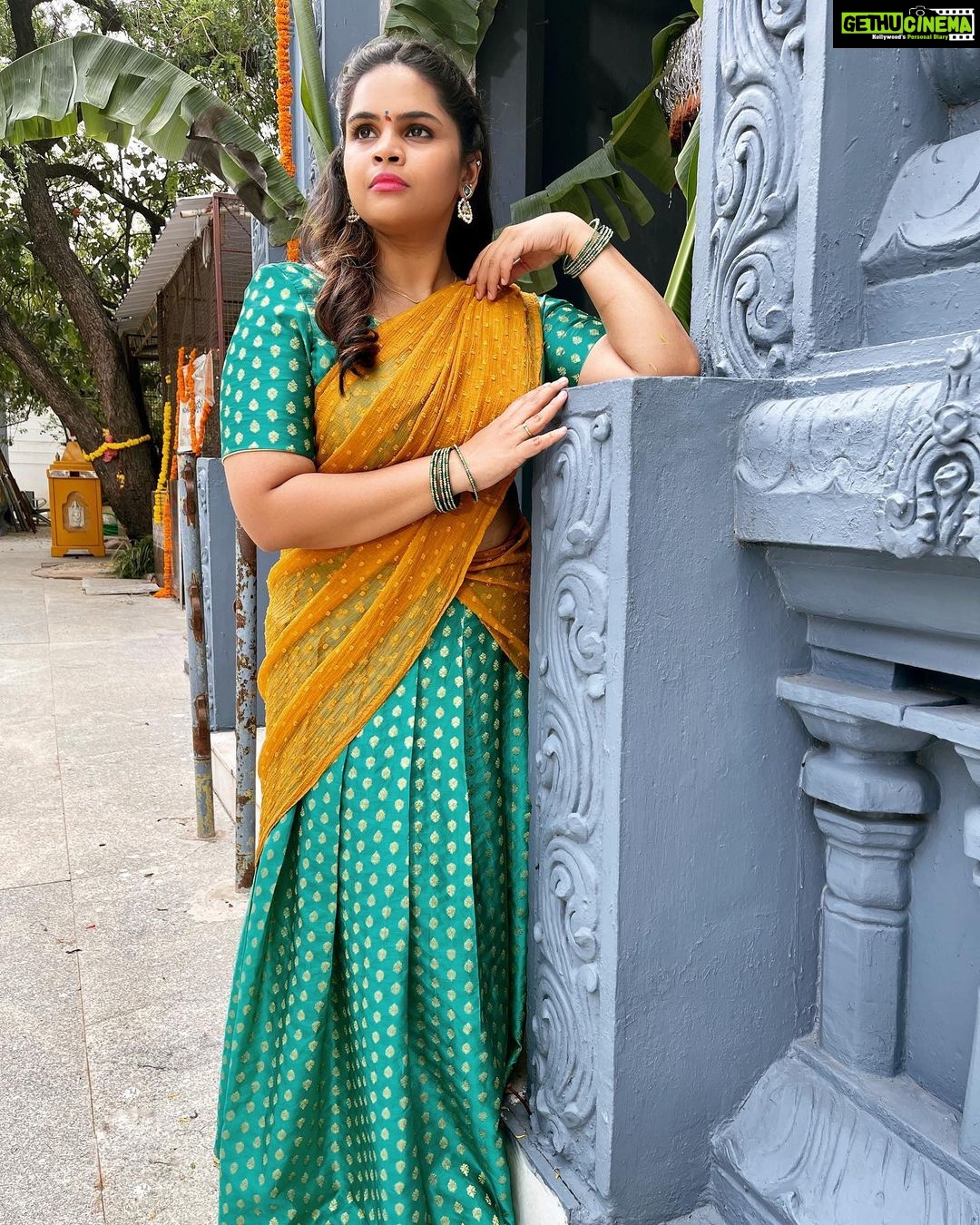 Vidyulekha Raman Instagram - Ore the chamatthu. If only. 🌝