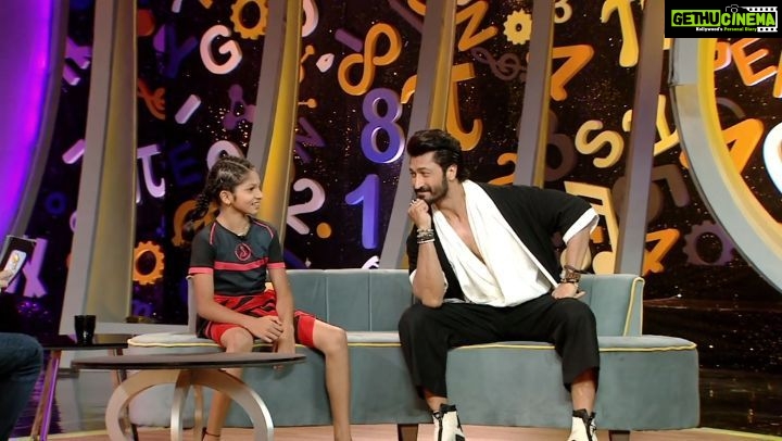 Vidyut Jammwal Instagram - Neelakandan Nair, one of the youngest exponents of Kalaripayattu in the country, and the young eco-warrior Prasiddhi Singh who holds the record for creating 7 forests watch me have a chat with the child geniuses on #BYJUSYoungGenius2, 29th Jan 7 pm on @news18hindi