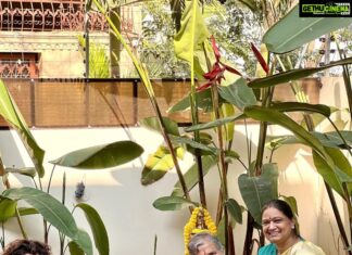 Vijay Deverakonda Instagram - My loves, Happy Happy Happy Sankranthiiiii 🤗🤍