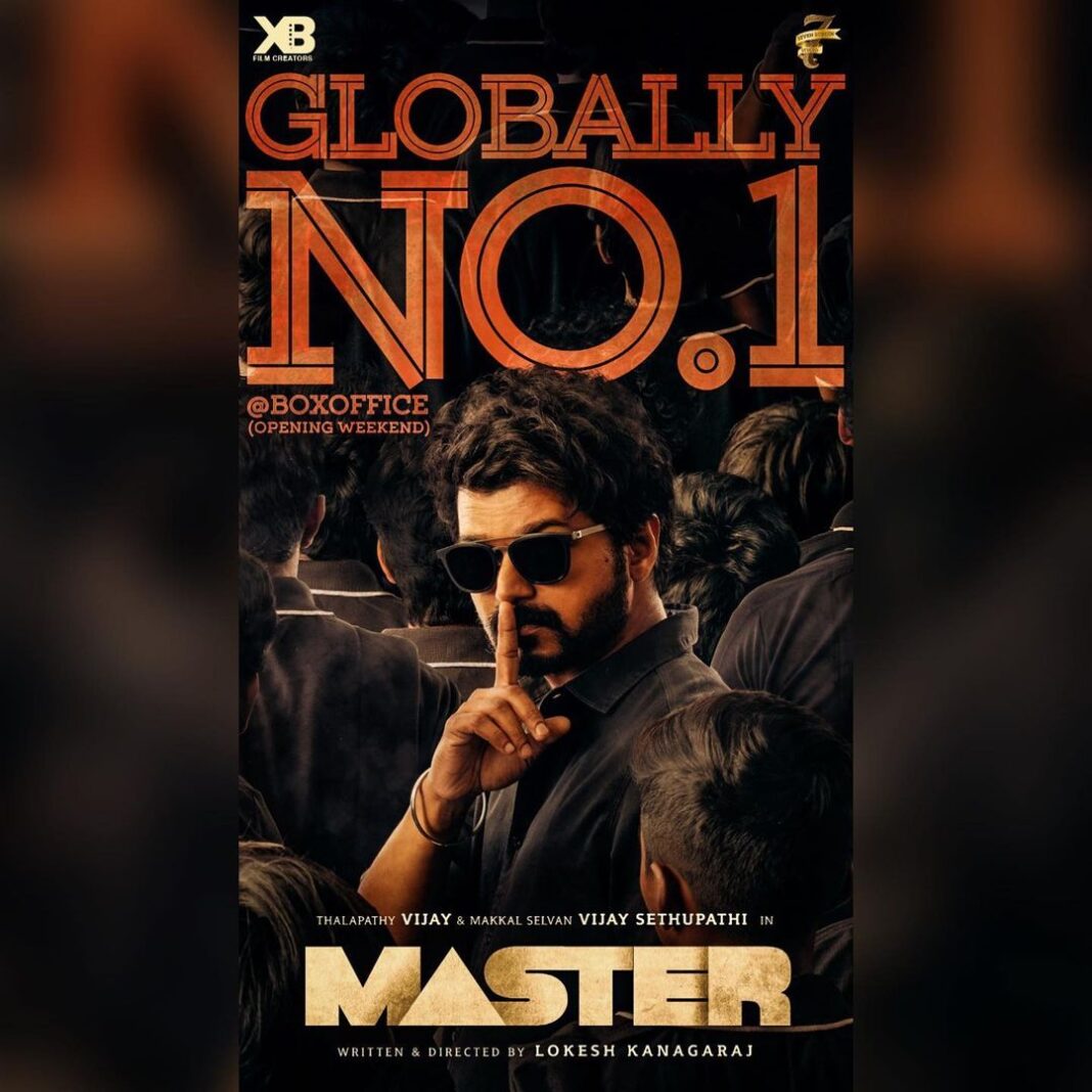 Vijay Sethupathi Instagram - Thanks to #Vijay sir & @dir.lokeshkanagraj #LalitKumar @xbfilmcreators 🤜🏻🤛🏻 #MasterGloballyNo1