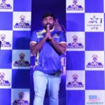 Vijay Sethupathi Instagram – இது நம்ம ஆட்டம்!
உங்களுக்காக தலைவாஸ் பாய்ந்து போராட உள்ளனர். உங்களையும் வீரர்களையும் உற்சாகப்படுத்த வருகிறேன். விவோ புரோகபடி சீசன் 6ன் முதற்போட்டியை காணுங்கள் ஸ்டார் ஸ்போர்ட்ஸ் 1 தமிழில் இன்று மாலை 7.30 மணி முதல்.
@starsportsindia @prokabaddi