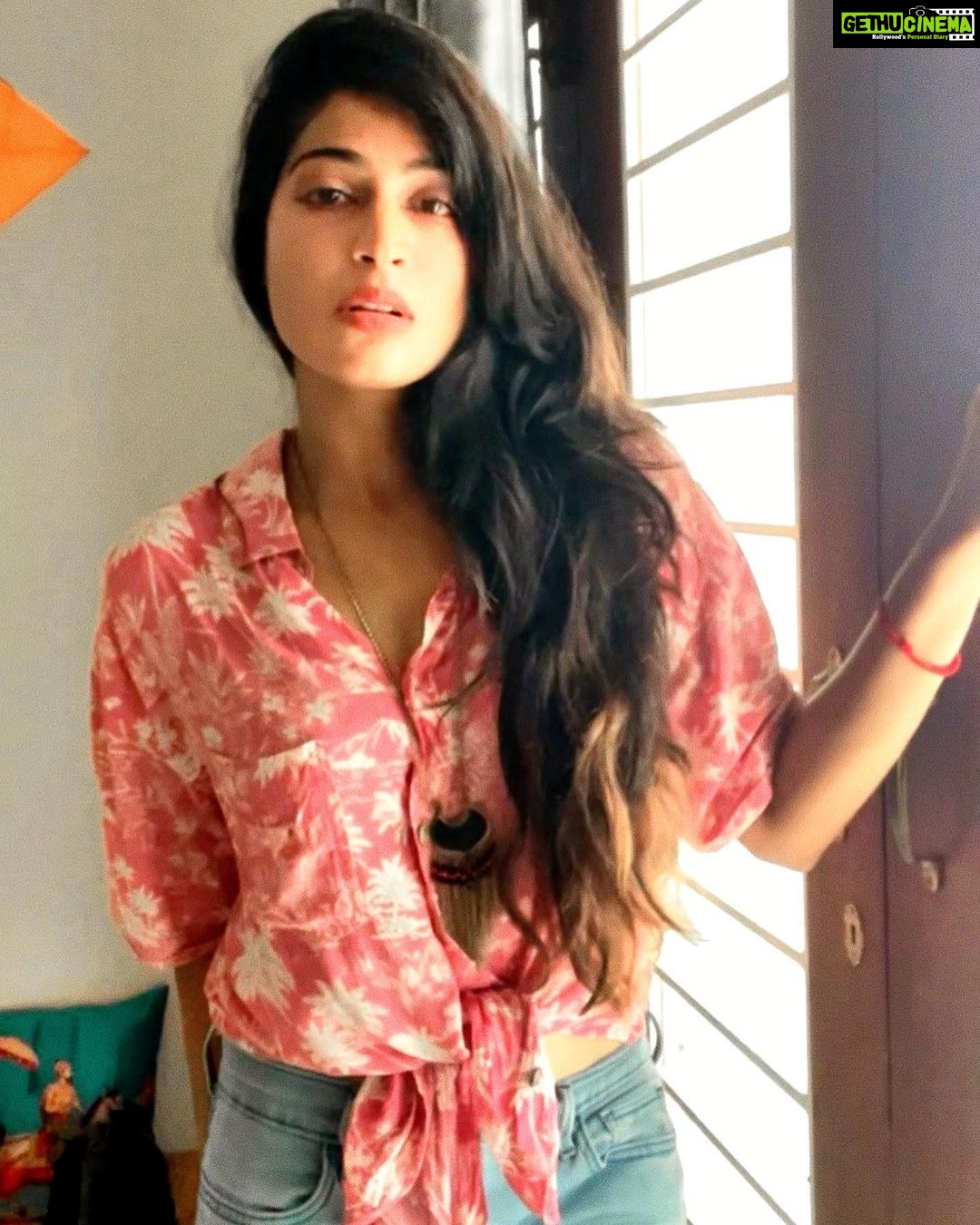 Vijayalakshmi Instagram - when she is back She might have A sunburnt face, bruised body, ugly scars, and a tanned skin. Mabbe life is not about avoiding the hardship. Mabbe it’s about showing up for it and collecting the scars with chin up. She will be back with few. And she will wear them all with pride. #survivor #faceyourfears #strongwomen are #prettywomen