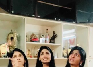 Vijayalakshmi Instagram - Happiness is.. spending time with these two ♥️ @kanithiru10🤗 @niranjani_ahathian🤗 #sisters #instareels #bestiesforlife