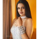 Vimala Raman Instagram – Best of Both Worlds, Being Australian-Indian diversity is my space, 🇦🇺🇮🇳😎💪🏽 #happyaustraliaday #happyrepublicday 

Shot by the best team ❤️😘🙏🏻
#photographer @maheshwarun.photography 
#makeup @makeupibrahim 
#hairstyle @vijayaraghavan_hairstylist3133 
#styling @studio149 
#assistance @yasinhairstylist 
#support @thoorigaikabilan 
.
.
#shoot #photoshoot #photography #love #indoor #silver #metal #dress #fashion #diversity #multicultural #race #bestoftheday #australian #indian #new #latest #actor #vimalaraman #lifeisbeautiful