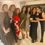 Vimala Raman Instagram - #aboutlastnight … done right 🥳 Thanks for an amazing evening my gorgeous @meramyakrishnan 🎂🥳❤️😍 … #happybirthday #birthdaycelebrations #funtimes #friendslikefamily