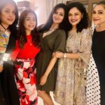 Vimala Raman Instagram - #aboutlastnight … done right 🥳 Thanks for an amazing evening my gorgeous @meramyakrishnan 🎂🥳❤️😍 … #happybirthday #birthdaycelebrations #funtimes #friendslikefamily