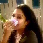 Vimala Raman Instagram – Caught in slo-mo 😂🤣🙈

#touchup #candid #caughtoncamera #fentybeauty #invisimatteblottingpowder #manikemagehithe #trending #trendingreels #trendingsongs #reelitfeelit #actor #vimalaraman