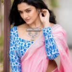 Vimala Raman Instagram – 💗Don’t blink when it comes to pink 💗

Thanking my darlings for this 😘💝
 
#photographer @camerasenthil 
#organised by @rrajeshananda 
#makeupartist @makeupibrahim 
#hairstylist @vijayaraghavan_hairstylist3133 
#styling @labelswarupa 
#saree @hastavem 
#jewellery @pradejewels 
#assistance @yasinhairstylist 
.
.
#latest #photooftheday #shoot #photography #shootlife #trending #dontblink #pink #instagood #love #pinksaree #indianwear #blousedesigns #blouse #ethnicwear #keepitsimple #mystyle #actorsofinstagram #lockdown #actor #vimalaraman #lifeinpink