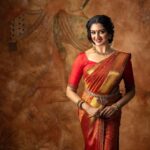 Vimala Raman Instagram - A saree is the perfect way of proudly flaunting who I am without having to say it ❤️🐞 #adshoot for @anya.cbe Thanking the perfect team 🙏🏻❤️ #photographer @luckycluster #mua @makeupibrahim #hairstylist @vijayaraghavan_hairstylist3133 #sareedraping @saraswathisathyam #accesories @bronzerbridaljewellery #backdrop @mizubackdrops #studio @studioa_weddings #assistance @yasinhairstylist . . . #adshoot #saree #photoshoot #latest #newpost #photography #bridalmakeup #traditional #indianfashion #indian #bridal #makeup #style #anyaboutique #sareelove #red #silk #silksarees #redsaree #actor #vimalaraman