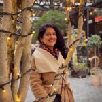 Vishakha Singh Instagram - Lights. Camera. Vibe. 😊 Hiiiyaaaa all ! 👋 London, United Kingdom