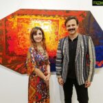 Vivek Oberoi Instagram – Morning well spent! Had the pleasure of inaugurating @anitagoelart’s show Avataran and marvelling at some of the most gorgeous art pieces. Loved your approach of thinking outside the box and reimagining the canvas space. 
@pixiedustnandini 
Jacket by my fav: @varoinmarwahhomme 
#art #artexhibition Jehangir Art Gallery