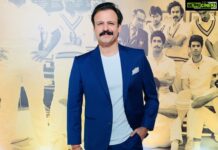 Vivek Oberoi Instagram - Lights, Camera, it's time for 83 🏏 Outfit - @herringboneandsui Styled by @sheefajgilani Assisted by @niyoshi.jain and @jeevikab