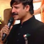 Vivek Oberoi Instagram - Watch me in #Saregamapa promoting my upcoming short 'Verses of War'. This is going to be a special episode. A poetic tribute to the #IndianArmy. Verses of War, Releasing this Republic Day exclusively on #FilmsByFnPmedia @vivekoberoi @rohitboseroy @shivaaniirai @prasadkadam87 @vikaasgutgutia @fnpmedia @bhushankumar_dop @kapil000 #girishjohar #indianarmyday #VersesOfWar #indianarmy #jaihind #shortfilm #teaser #musickatyohaar