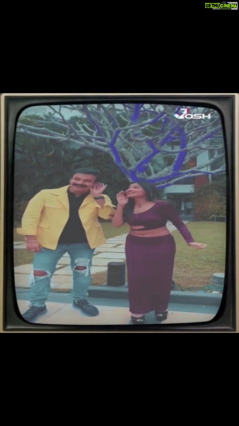 Vivek Oberoi Instagram - Statutory Warning ⚠️ This scene was performed by an expert 😎 . Please try this with your girlfriend (s) at your own risk 🤪