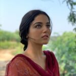 Wamiqa Gabbi Instagram - Praveen Shakir ka ek khoobsoorat sher hai. मैं क्यूँ उसको फ़ोन करूँ उसके भी तो इल्म में होगा कल की शब मौसम की पहली बारिश थी|