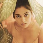 Wamiqa Gabbi Instagram - #NatashaWaraich is amused by the response you guys have given to #DilDiyanGallan and you can see that in her eyes 😳😍♥️ Thank you Thank you Thank you 🙏🏻 . Photography: @the.shattered.lens 🤗