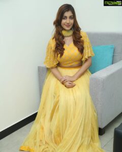 Yaashika Aanand Instagram - I survived because the fire inside me burned brighter than the fire around me 🥀 ❤️‍🔥

Wearing @vishadevaninternational 
.
#launch #inauguration #grohairadyar #anbesivam #godislove #yashika #setbacktocomeback 
.
.
I know you’re watching me from above 👼! I promise i’ll make u proud 🥲 you’ll be missed always !! Love u pav 🙏