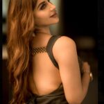 Yaashika Aanand Instagram - 🌚 . 📷 @camerasenthil 💄 @jeevithamakeupartistry 👗 @ivalinmabia Organised by @rrajeshananda