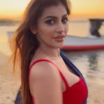 Yaashika Aanand Instagram - Just random 🤍🤷‍♀️ #bts #rabnebanadijodi #sareelove #trending #explorepage #reels
