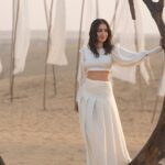 Yami Gautam Instagram - 🤍 Outfit : @marmarhalim Jewelry : @suhanipittie Styled by : @manishamelwani @abhilashatd Assisted by : @sanyakapoor @arpita.kc Make up : @salechav Hair : @flavienheldt 📷 : @ketangm