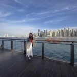 Yami Gautam Instagram - Touristy पेजिंग करते हुए मैं और मेरी टीम Dubai में 🕺🏻💜 #Shootlife #nofilter