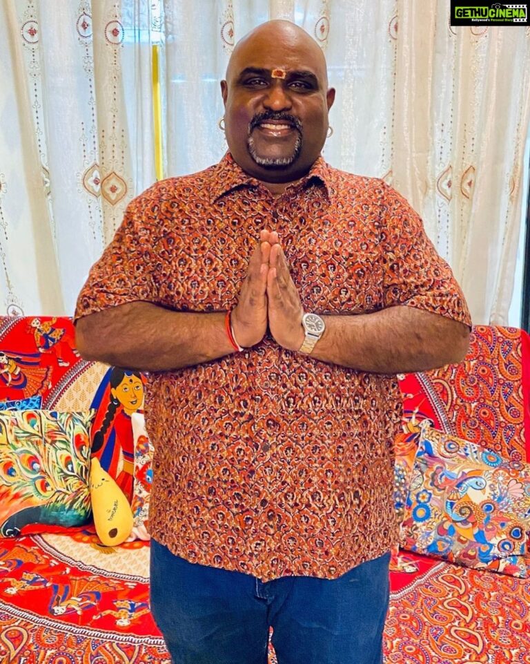 Yogi B Instagram - From the darkness of deep vali/pain of recent past times, in prayer and dharma we invoke a new Deepam/light path/vazhi on this auspicious day. Happy and blessed Deepavali to everyone 🙏🏽🪔♥️ Kuala Lumpur, Malaysia