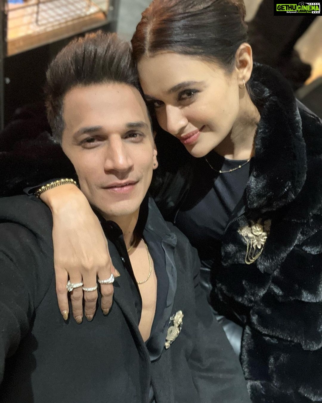 Yuvika Chaudhary Instagram - With my beautiful wife @yuvikachaudhary so sry baby me and my love is lil selfish , I cannot breathe without you , to me you are perfect Dakho i am happiest when I’m right next to you . . . . . #pic #picoftheday #picsart #picnic #picstitch #pictureoftheday #pictures #pics #picture #picofday #pictureperfect #pictureoftheday #pictures #privikaforever #privika #princenarula #yuvikachaudhary